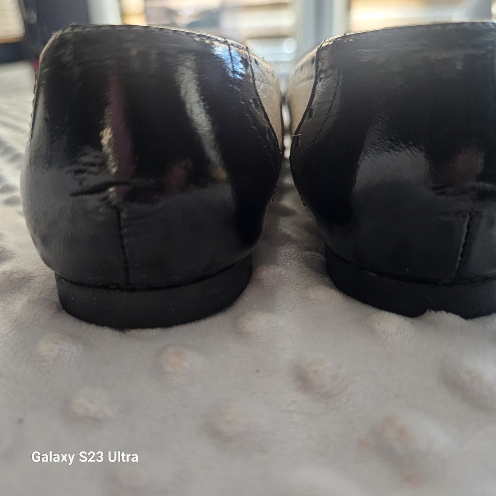 Geniun Leather Black and Beige Women's Flat Shoes - Picture 8 of 11